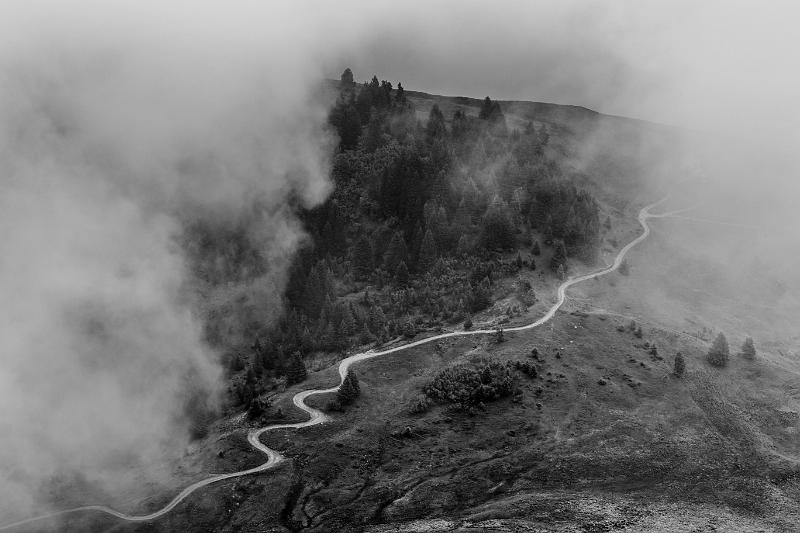 2018_06_08_Haute Savoie  (0038_bnw).jpg - La montagne de Sullens (Juin 2018)